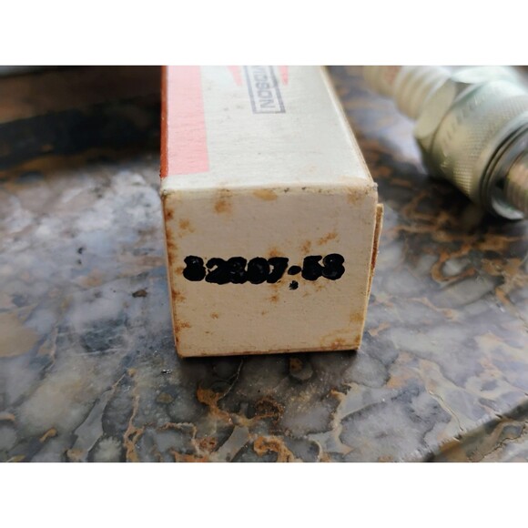 NOS Vintage OEM Harley Davidson Scrambler #5 Spark Plug 82807-58 Original Part - Picture 7 of 11